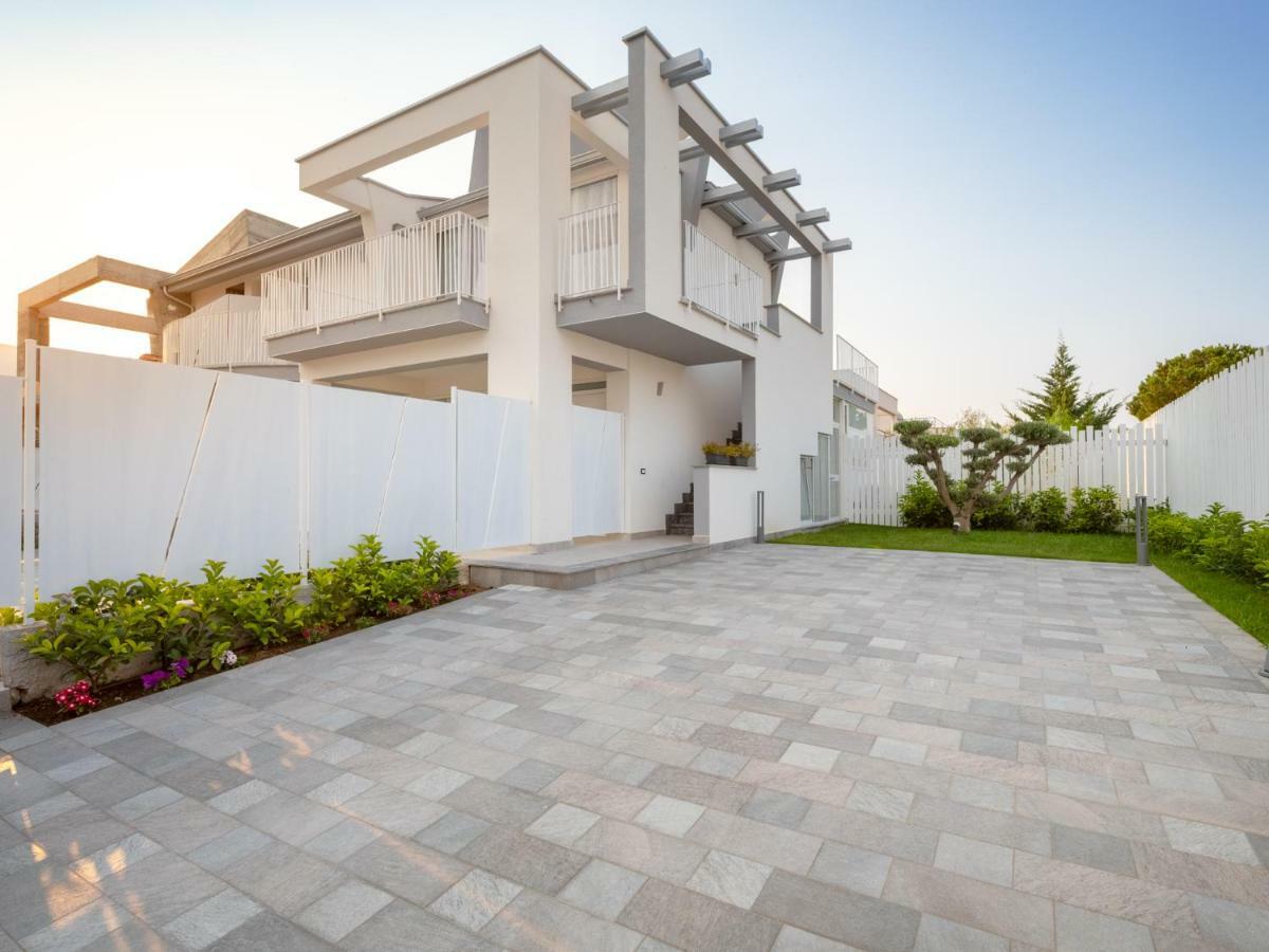קאריני Arricampati Apartments Villa & Bringo Car Rental מראה חיצוני תמונה